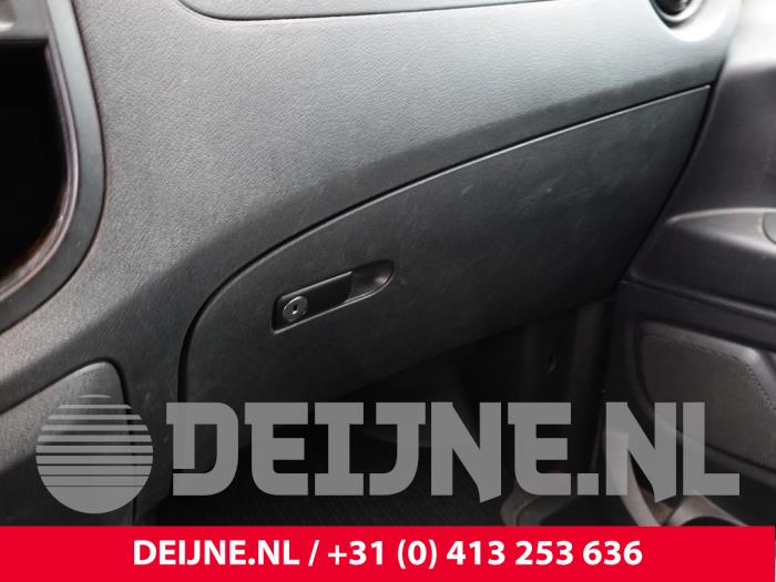 Mercedes Vito Dashboardkastje O326694