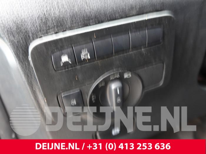Mercedes Vito Licht Schakelaar O326723