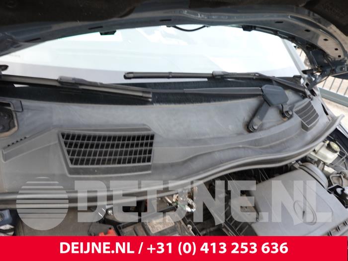 Mercedes Vito Motorkap Scharnier O326728