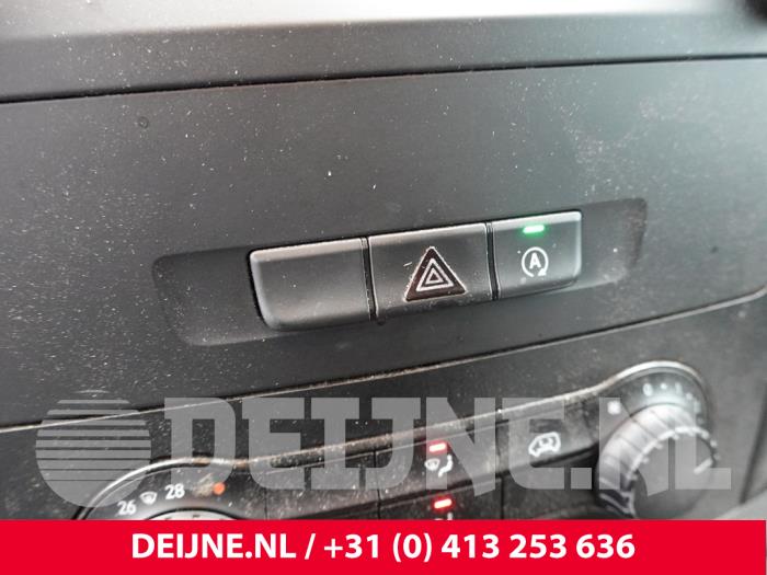 Mercedes Vito Start/Stop schakelaar O326762