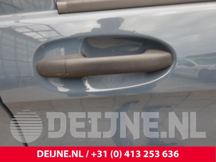 Mercedes Vito Portiergreep 2Deurs rechts O326790