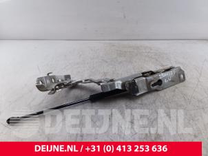 Volvo V60 Bonnet Hinge O326967 photo 3