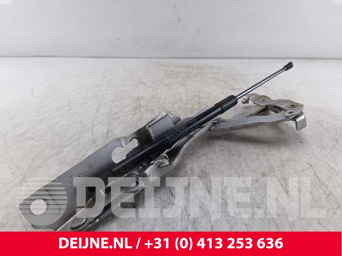 Volvo V60 Motorhaube Scharnier O326968