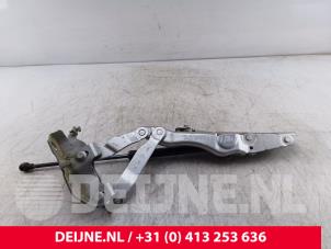 Volvo V60 Bonnet Hinge O326968 photo 3