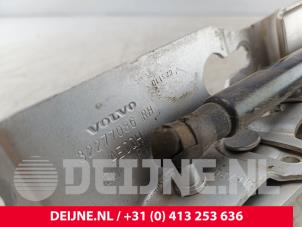 Volvo V60 Bonnet Hinge O326968 photo 2