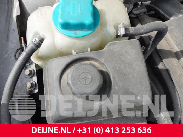 Volvo XC90 Lenkkraftverstärker Ölbehälter O327079