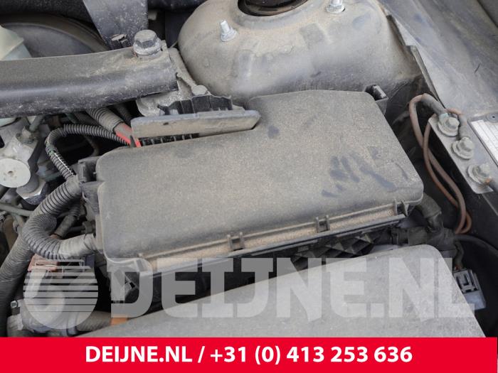 Volvo XC90 Fuse box O327102