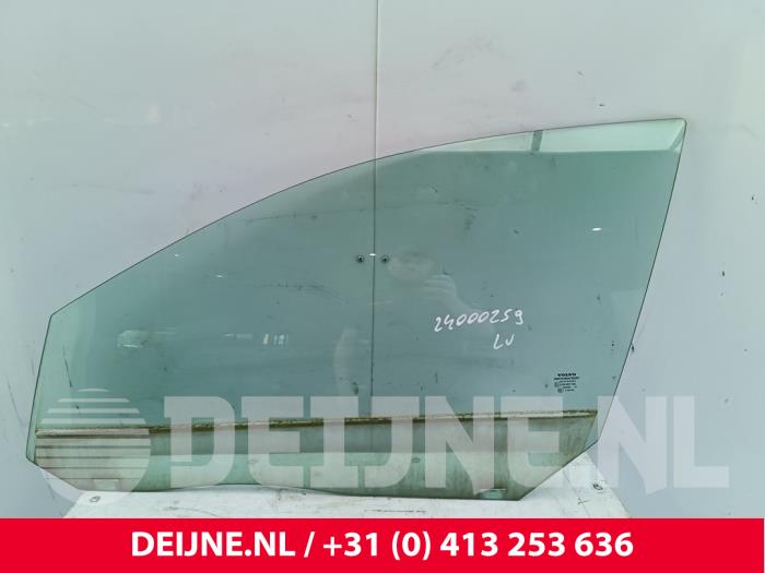 Volvo V70 Türscheibe 4-türig links vorne O327130