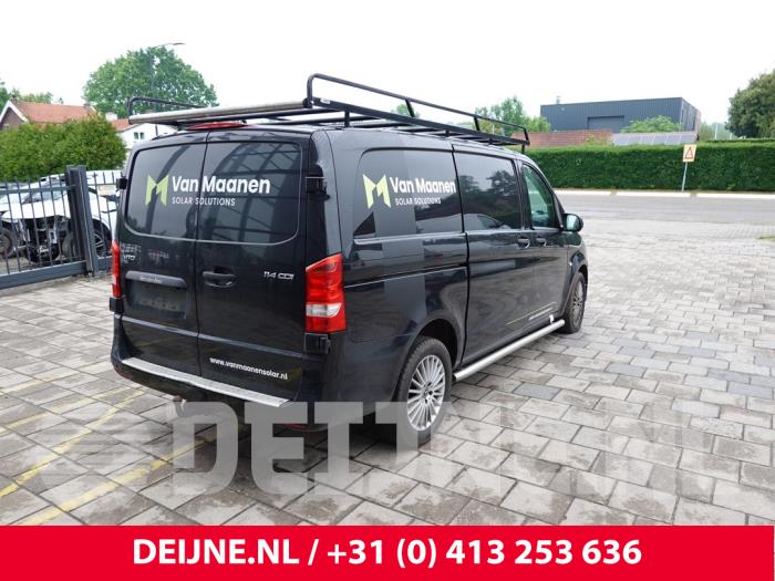 Mercedes Vito Hecktür Bus-Lieferwagen O327171