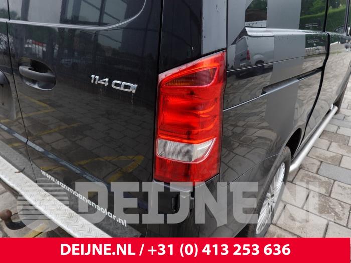 Mercedes Vito Rücklicht rechts O327177