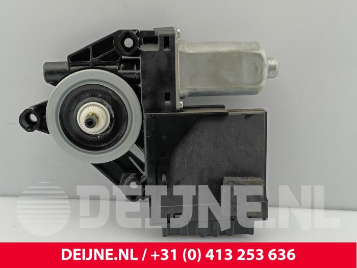 Volvo XC40 Raammotor Portier O327134