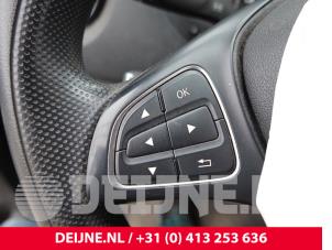 Mercedes Vito Lenkrad O327281 foto 2