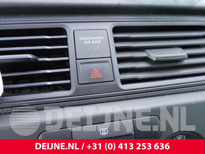 Volkswagen Caddy Paniekverlichtings Schakelaar O327220