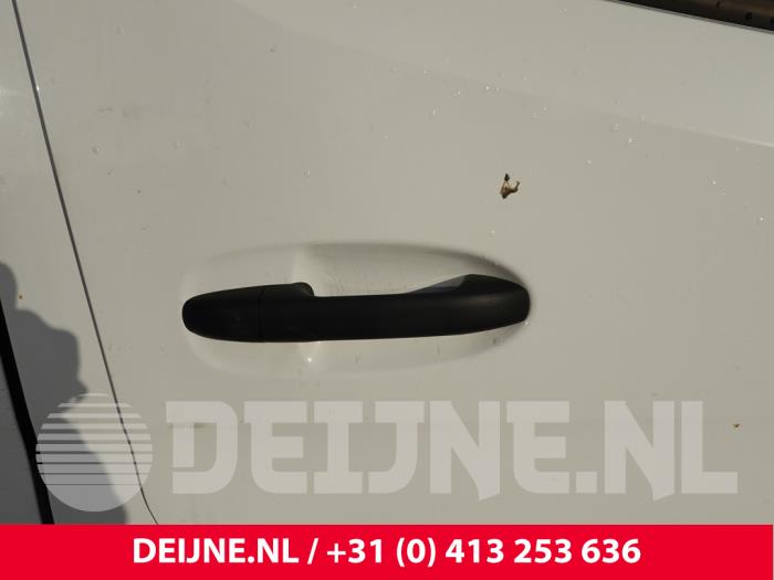 Mercedes Sprinter Türgriff 2-türig rechts O327580