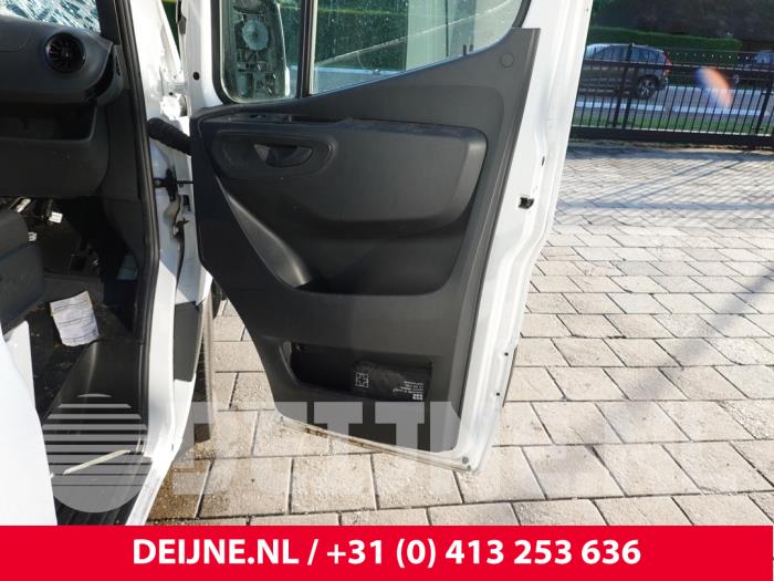 Mercedes Sprinter Türverkleidung 2-türig rechts O327538