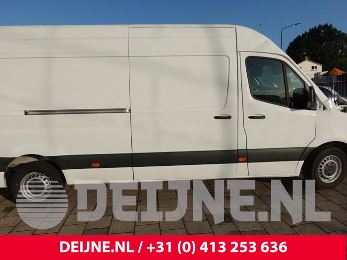Mercedes Sprinter Schiebetür rechts O327554