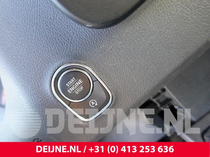 Mercedes Sprinter Sitz links O327557