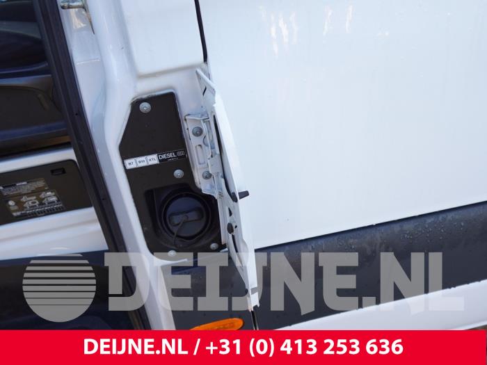 Mercedes Sprinter Tankklappe O327562
