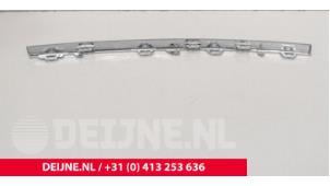 Volkswagen Transporter Grille Lijst O9990003433 foto 2
