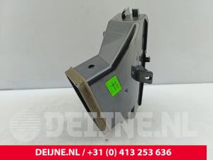Mercedes Sprinter Dashboard vent O327640 photo 3
