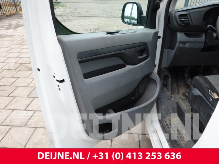 Citroen Jumpy Türverkleidung 2-türig links O327702