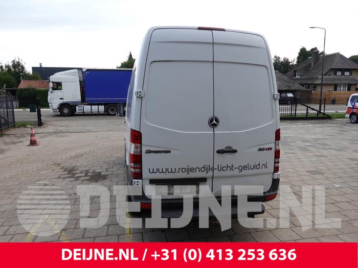 Mercedes Sprinter Hecktür Bus-Lieferwagen O327772