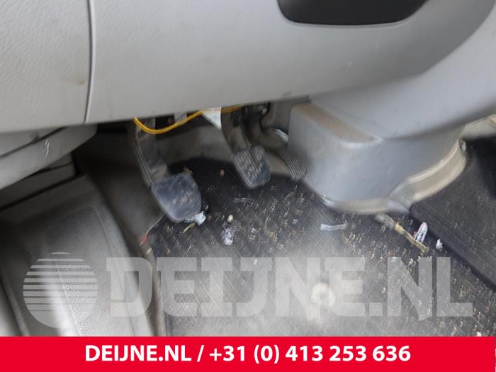 Mercedes Sprinter Kupplungspedal O327812