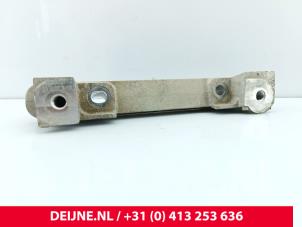 Lynk & Co 01 Engine mount O328070 photo 2