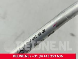 Mercedes eSprinter Air conditioning line O328102 photo 3