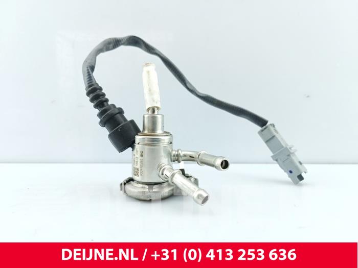Renault Trafic Adblue injector O328104