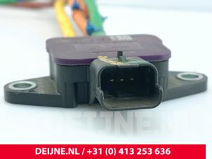 Renault Trafic Particulate filter sensor O328105 photo 3