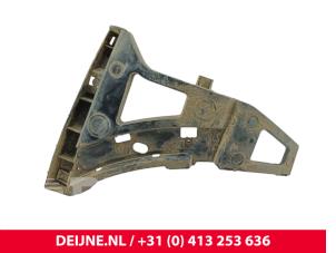 Ford Transit Bumpersteun rechts-voor O328143 foto 2