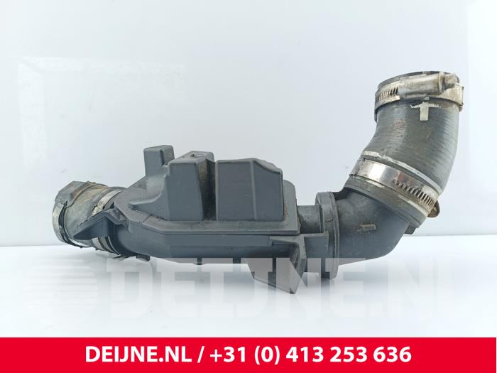 Toyota Pro-Ace Intercooler Rohr O328280