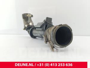 Toyota Pro-Ace Intercooler Rohr O328280 foto 3