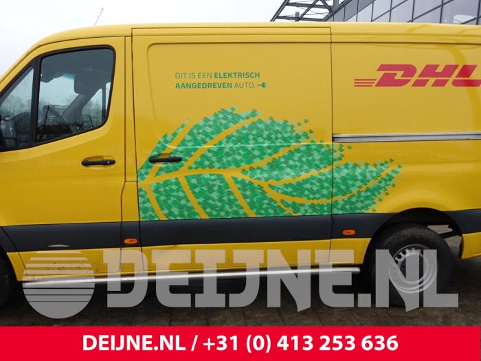 Mercedes eSprinter Schiebetür links O328387
