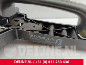 Mercedes Vito Türgriff 2-türig rechts O328597 foto 2