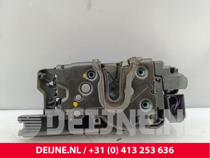 Mercedes Vito Schiebetür Schließmechanik rechts O328599