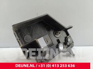 Volvo XC40 Front bumper bracket, left O328626 photo 2