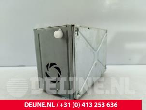 Volvo XC40 Multi-media control unit O328630 photo 3