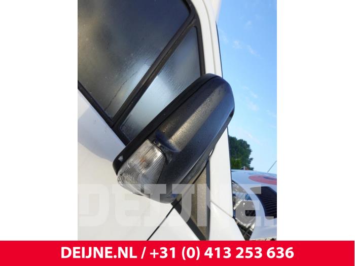 Mercedes Sprinter Außenspiegel rechts O328660