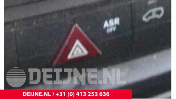 Mercedes Sprinter Panikbeleuchtung Schalter O328696