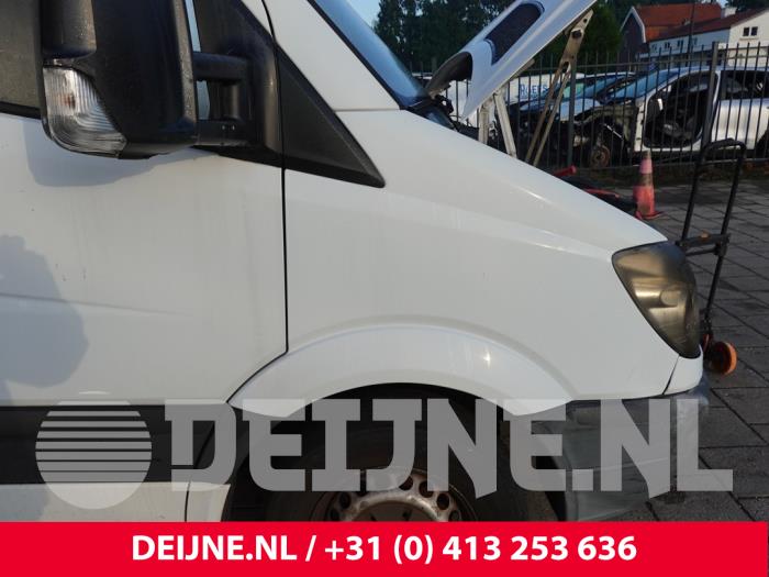 Mercedes Sprinter Kotflügel rechts vorne O328713