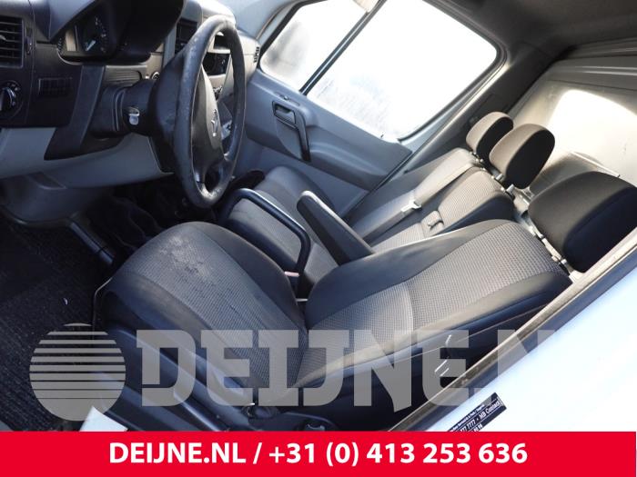 Mercedes Sprinter Sitz links O328717