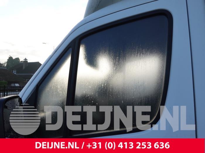 Mercedes Sprinter Türscheibe 2-türig links O328742