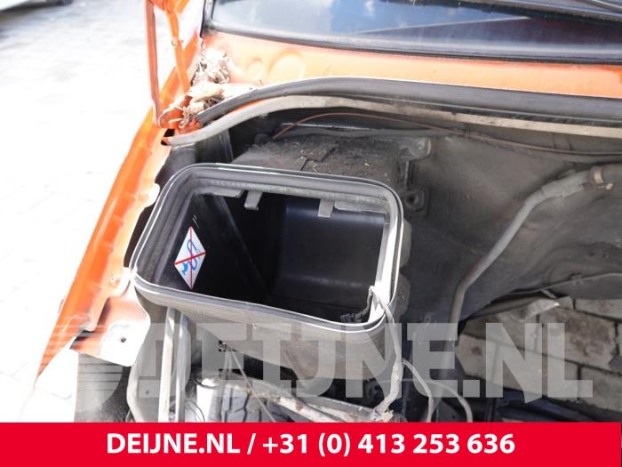 Mercedes Sprinter Filter housing interior O328814