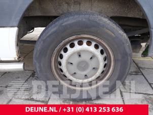 Mercedes Sprinter Velgen set O328862 foto 2