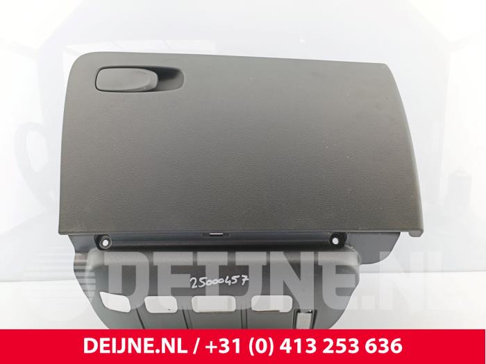 Volvo XC40 Dashboardkastje O328869