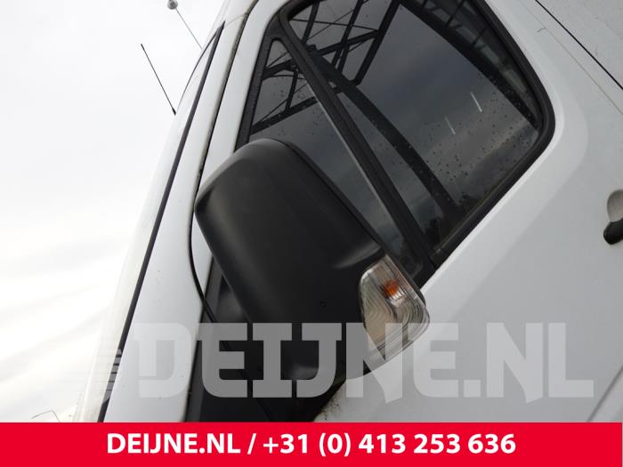 Mercedes Sprinter Außenspiegel links O328901