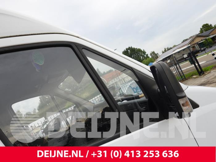Mercedes Sprinter Dreieckfenster rechts vorne O328908