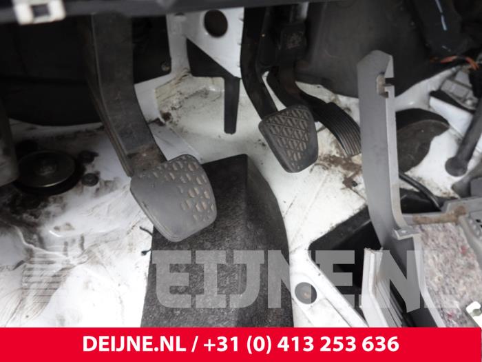 Mercedes Sprinter Kupplungspedal O328922